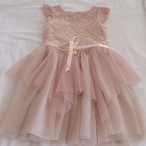 Girl’s party dress